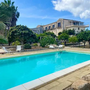 Flavia Farm stay
